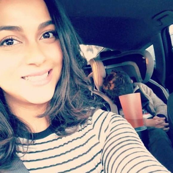 Meet your Posher, Daniela - Picture 1 of 1